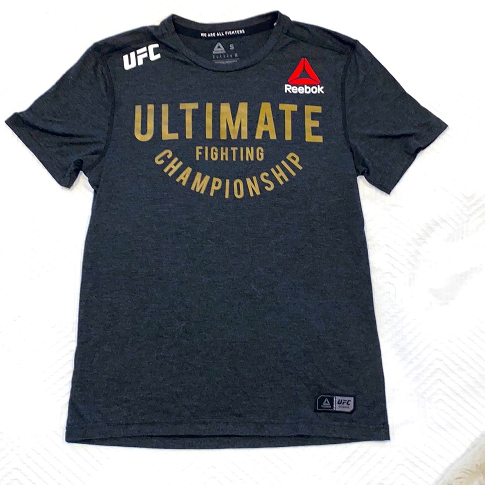 Reebok UFC Conor McGregor Walk-Out Shirt